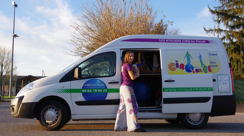 activite_cirque_Fleur_atelier_ecole_creche_ime_handicap_epadh